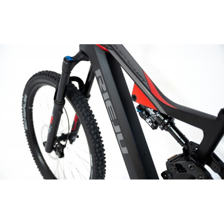 MRT Plus Carbon 750 e-bike