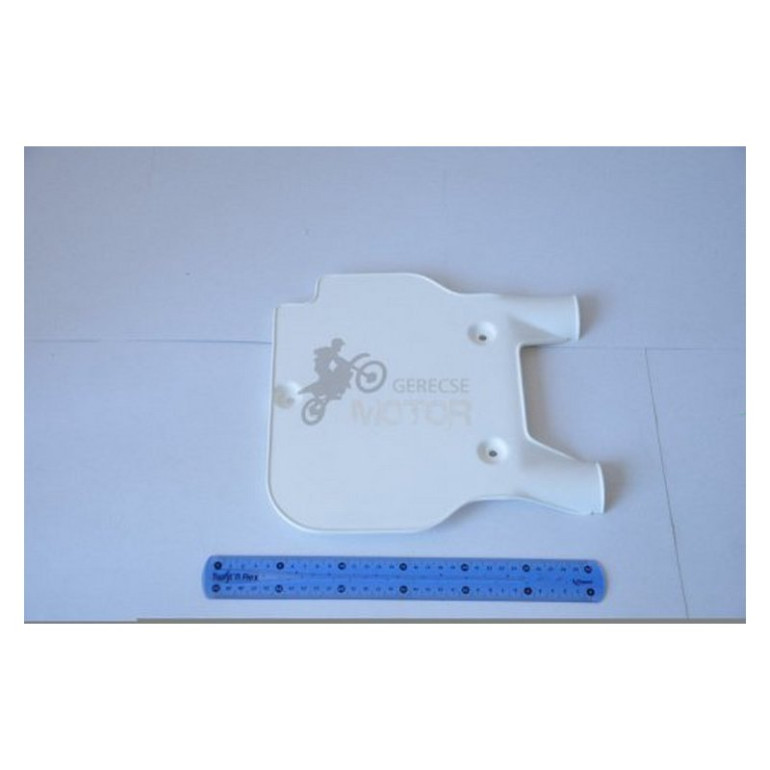 Első rajtszámtábla UFO