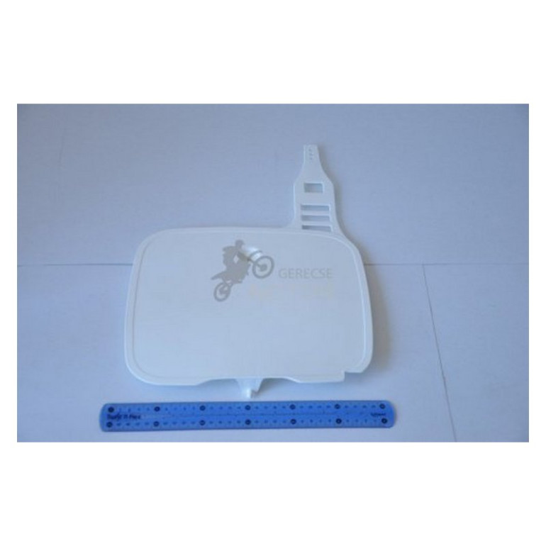 Első rajtszámtábla Fehér UFO