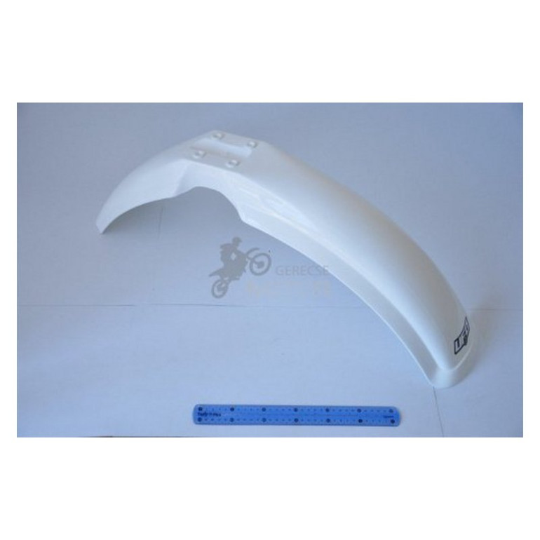 Első sárvédő UFO