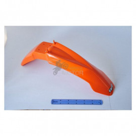 Első sárvédő UFO