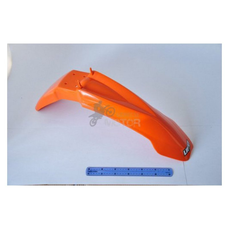 Első sárvédő UFO