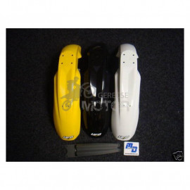 Első sárvédő UFO