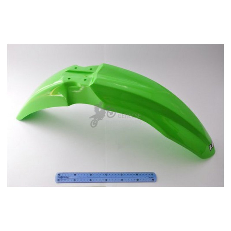 Első sárvédő UFO