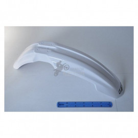 Első sárvédő UFO