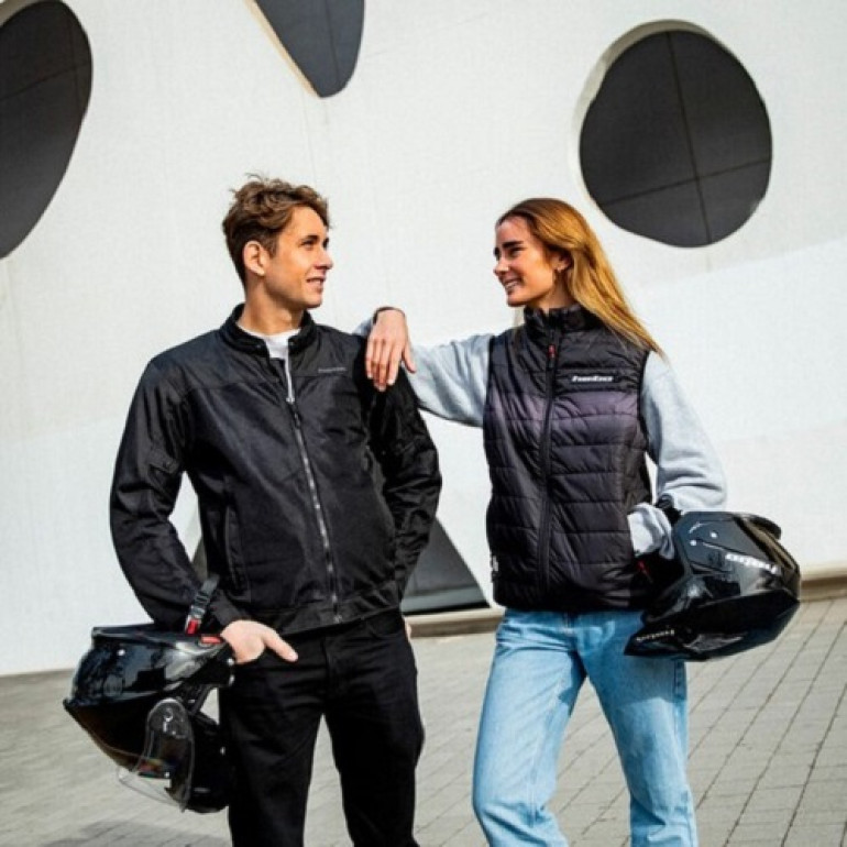 Bukósisak Tourer IV Hebo