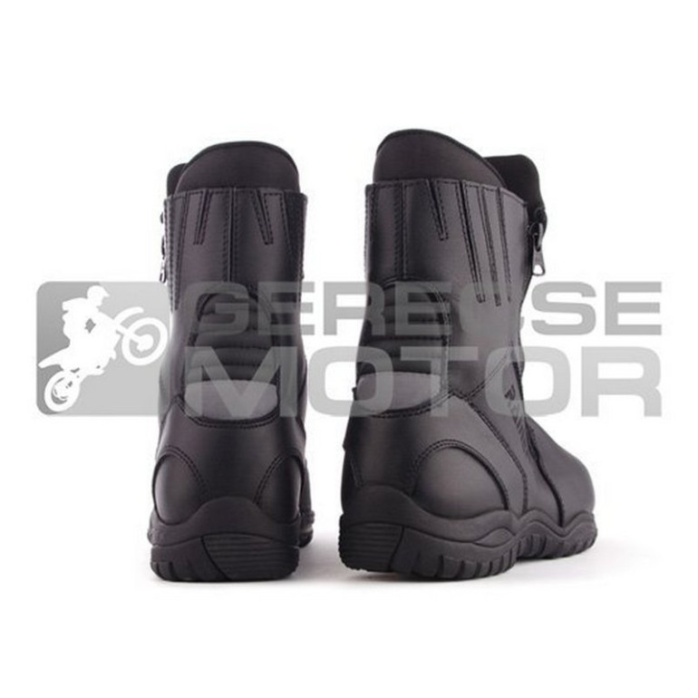 Túracsizma S-32 RAINERS