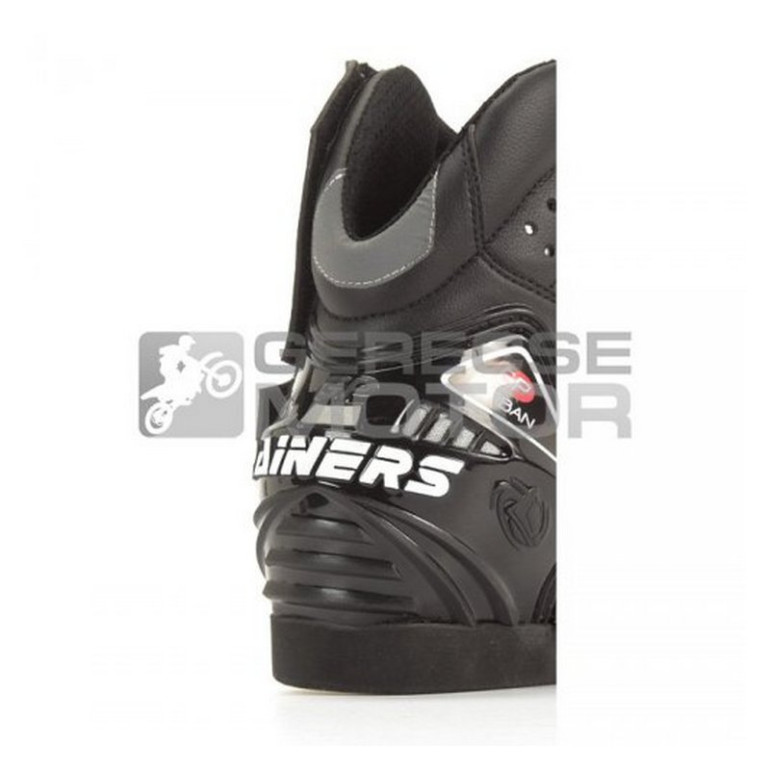 Csizma Utcai RACING H-94 RAINERS