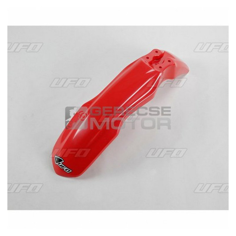 Első sárvédő UFO