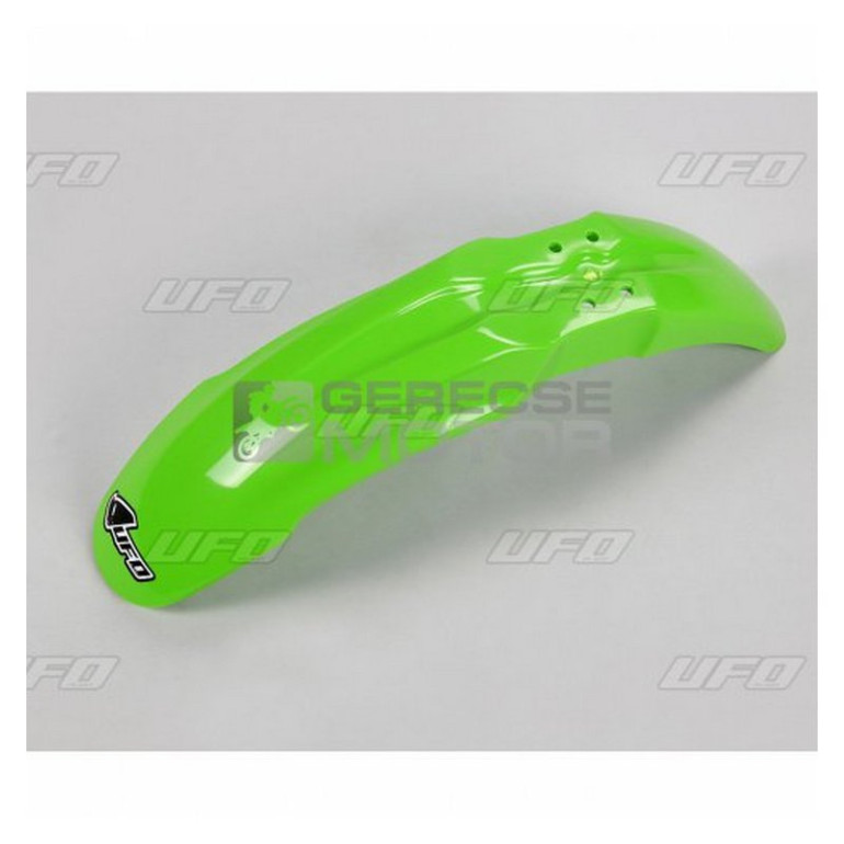 Első sárvédő UFO