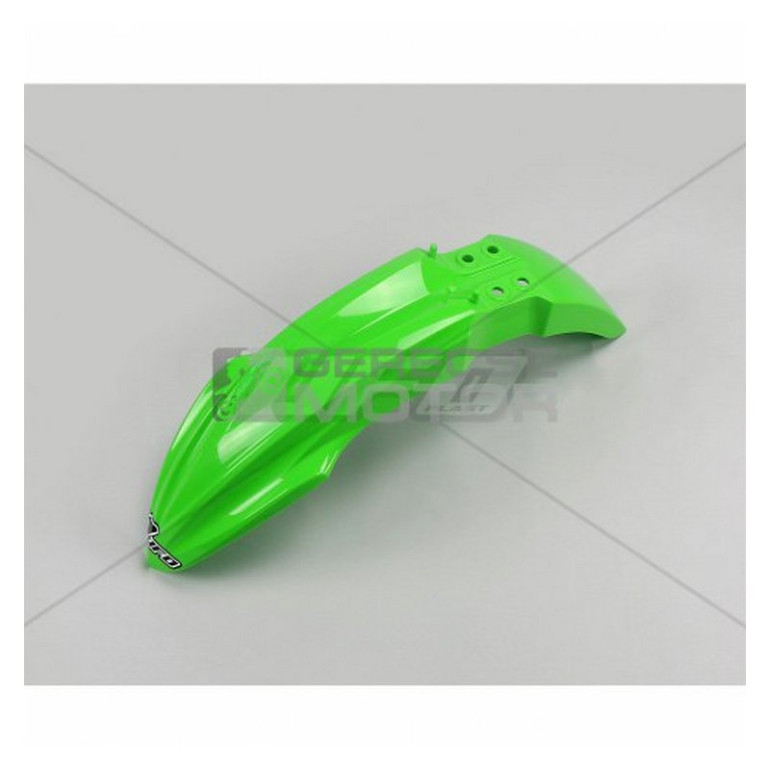 Első sárvédő UFO