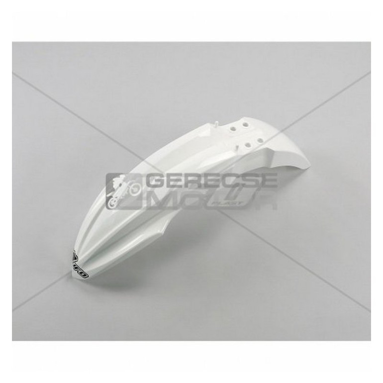 Első sárvédő UFO