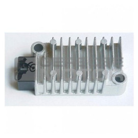 Feszültség szabályzó TOURMAX