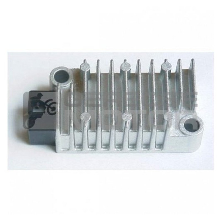 Feszültség szabályzó TOURMAX