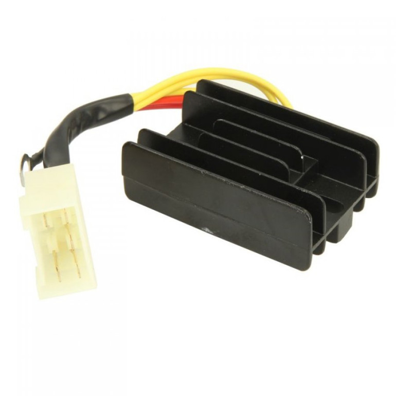 Feszültségszabályozó